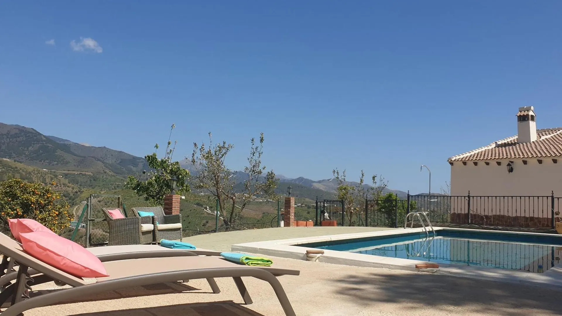 Holiday home Cortijo Los Caballos Sedella